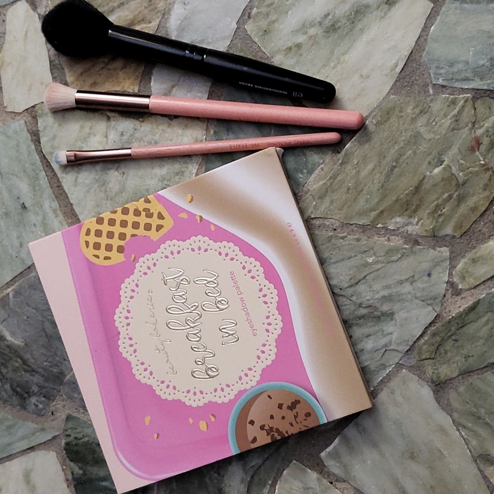 COPY - Breakfast in Bed eyeshadow palette